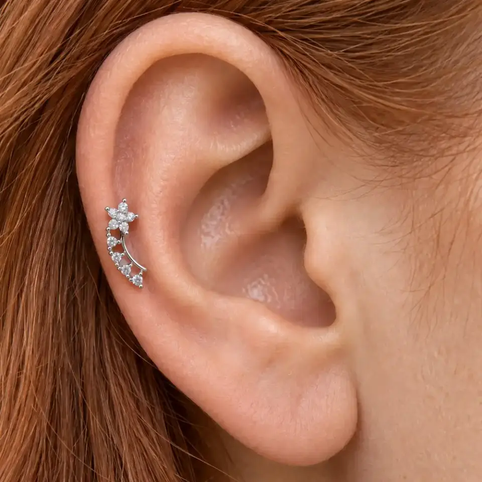 salkim-yildiz-helix-piercing-kulakta-durusu