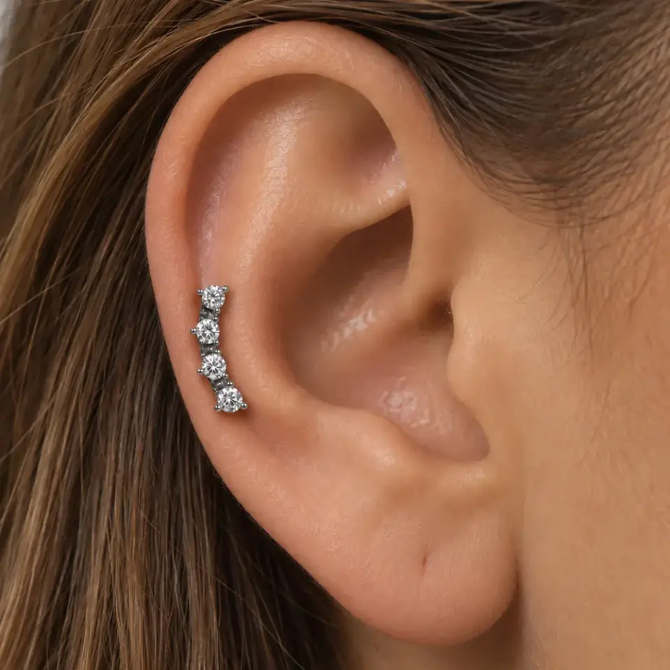 isik-yolu-helix-piercing-kulak-durusu