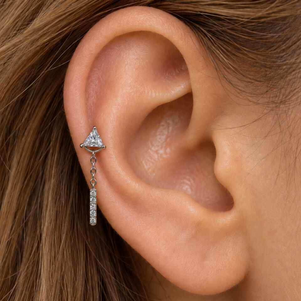 isiltili-cubuk-helix-piercing-kulak-durusu