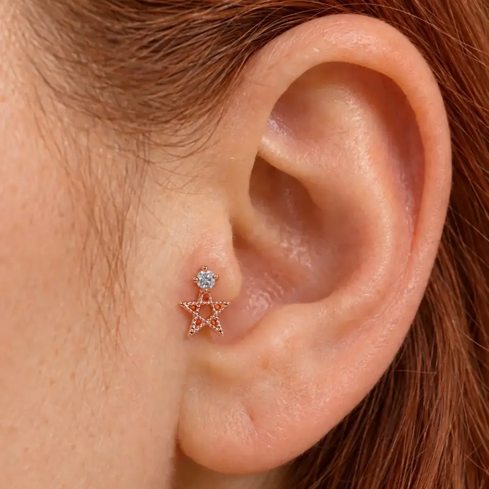 yildiz-tragus-piercing