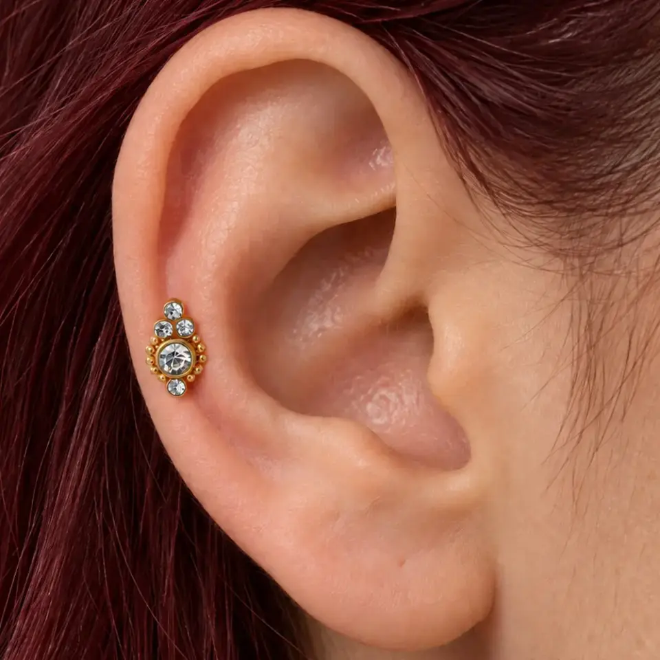 zirkon-tasli-tragus-piercing