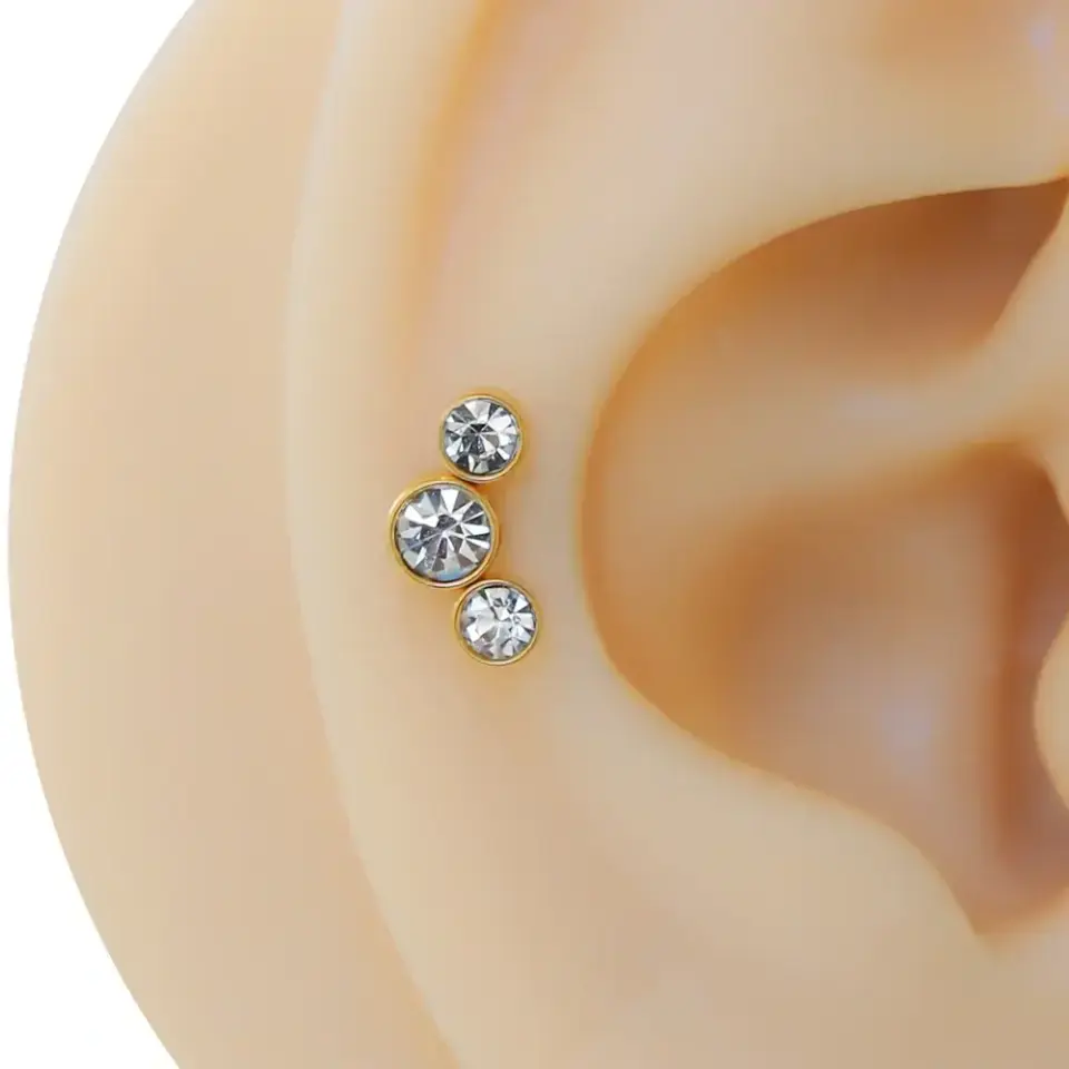 Altın renk üçlü zirkon taşlı 316L cerrahi çelik tragus piercing