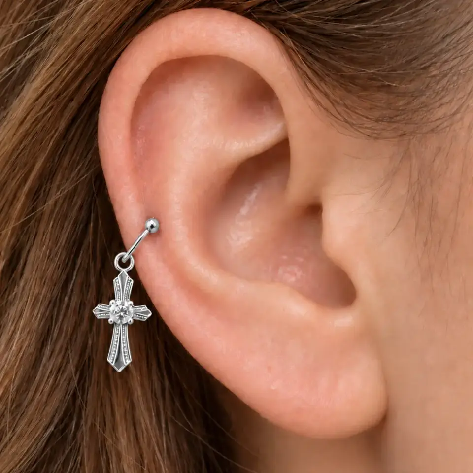 hac-halkali-helix-piercing-kulakta-durusu