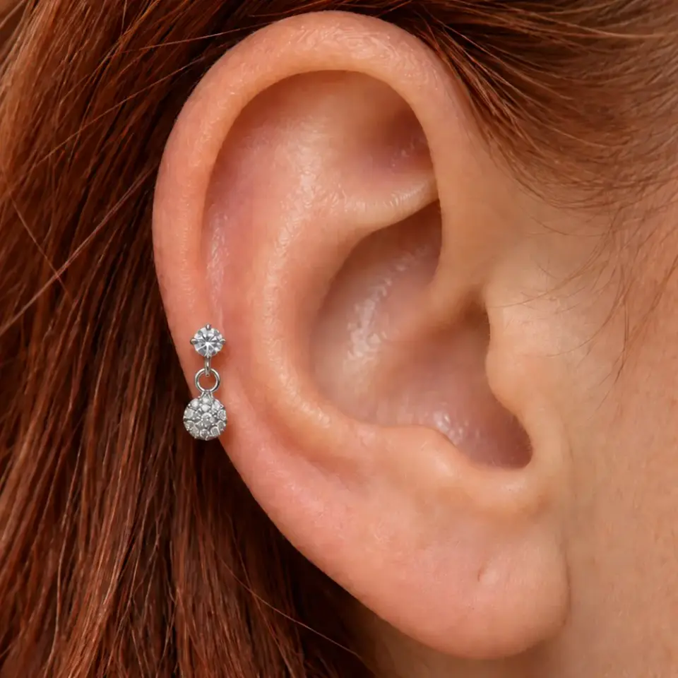 tasli-top-helix-piercing