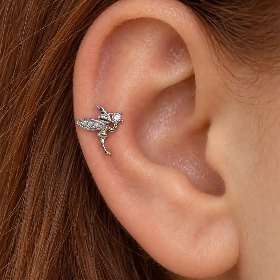 melek-tragus-piercing