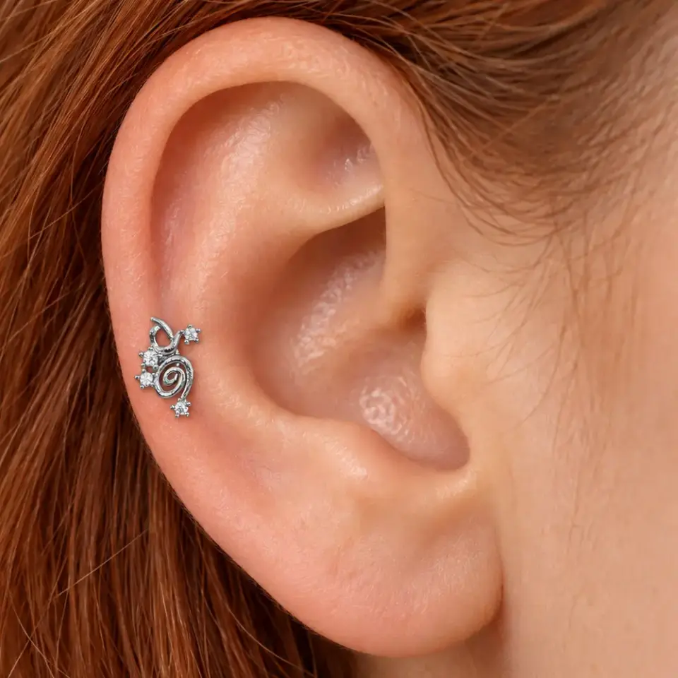 kikirdak-helix-piercing