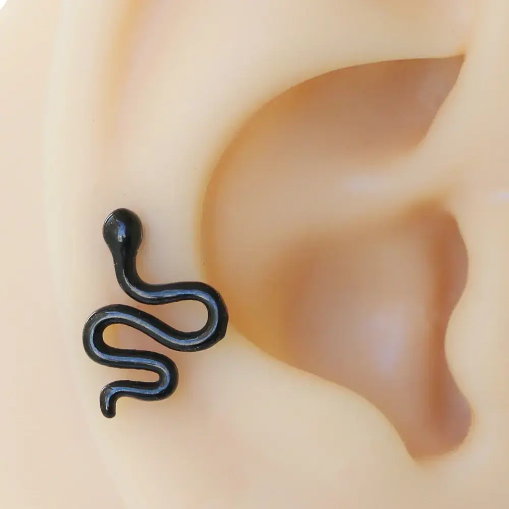Siyah renk yılan figürlü 316L cerrahi çelik tragus helix piercing
