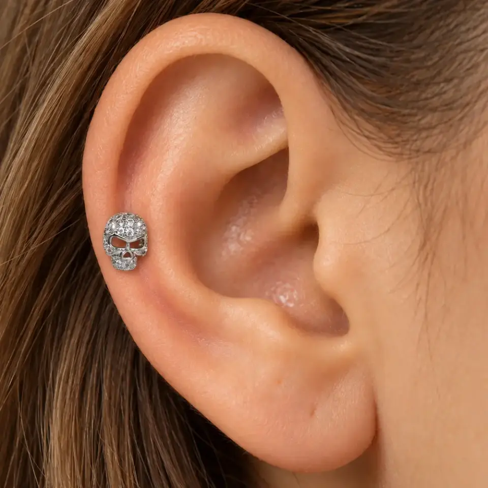 kurukafa-helix-piercing-kulakta-durusu