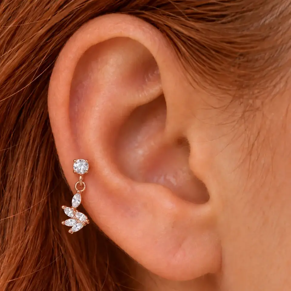sallantili-helix-piercing