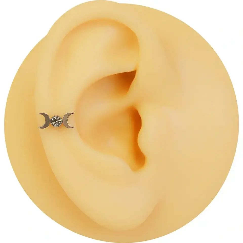 Arkası düz vidalı sistem gümüş zirkon taşlı ay kıkırdak piercing