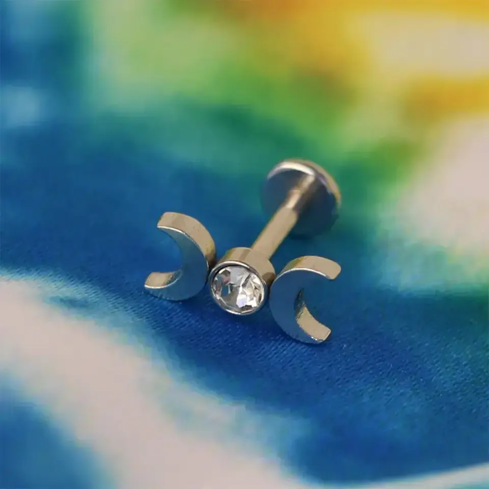 Gümüş renk ay döngüsü kıkırdak küpesi helix ve conch uyumlu piercing