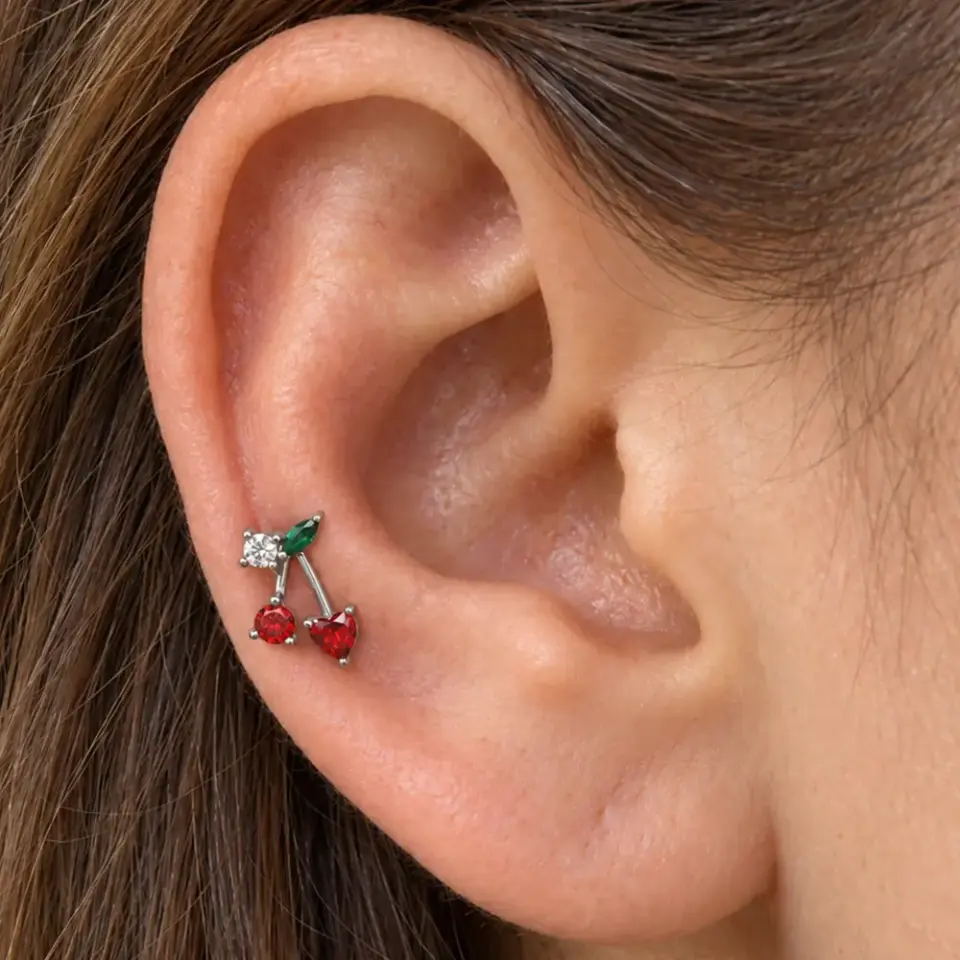 kiraz-obje-tasli-gumus-tragus-piercing