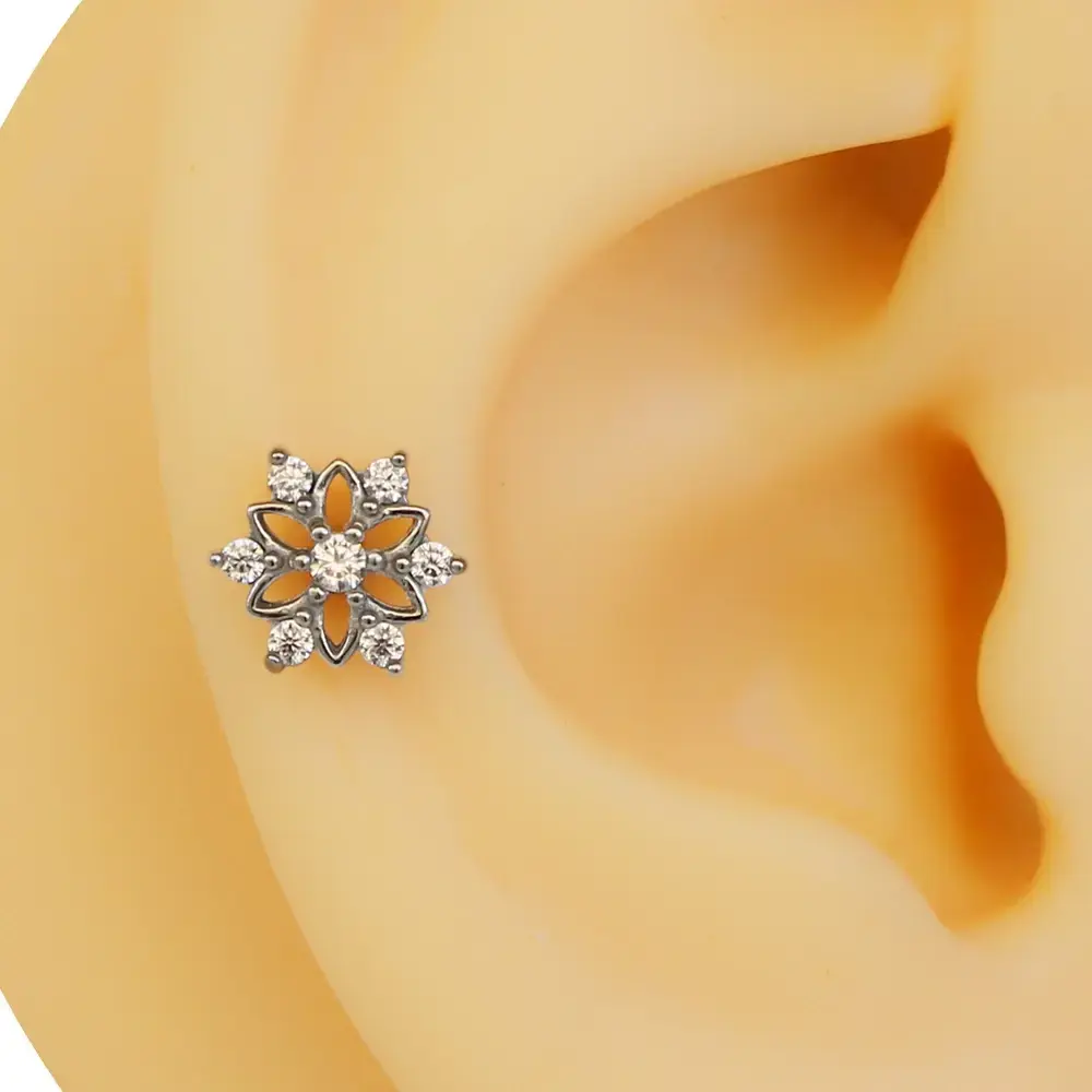 Kar tanesi figürlü zirkon taşlı gümüş renk 316L cerrahi çelik tragus piercing flatback