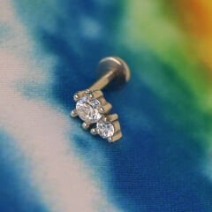 İki Zirkon Taş 6x1,2mm Çelik Labret Piercing, Tragus-Lobe-Helix-Kıkırdak