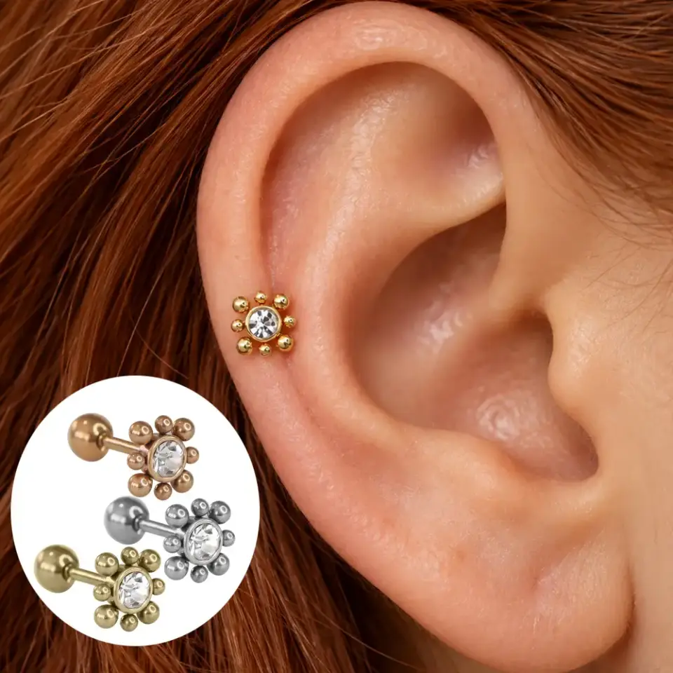 sekiz-toplu-helix-piercing