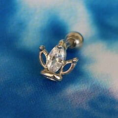 Taç Figürlü Markiz Zirkon Taşlı 6x1,2 mm Çelik Piercing, Helix-Kıkırdak-Lobe-Auricle