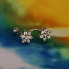Çift Çiçek Figürlü Zirkon Taşlı 6x1,2 mm Çelik Piercing, Helix-Kıkırdak-Lobe-Auricle