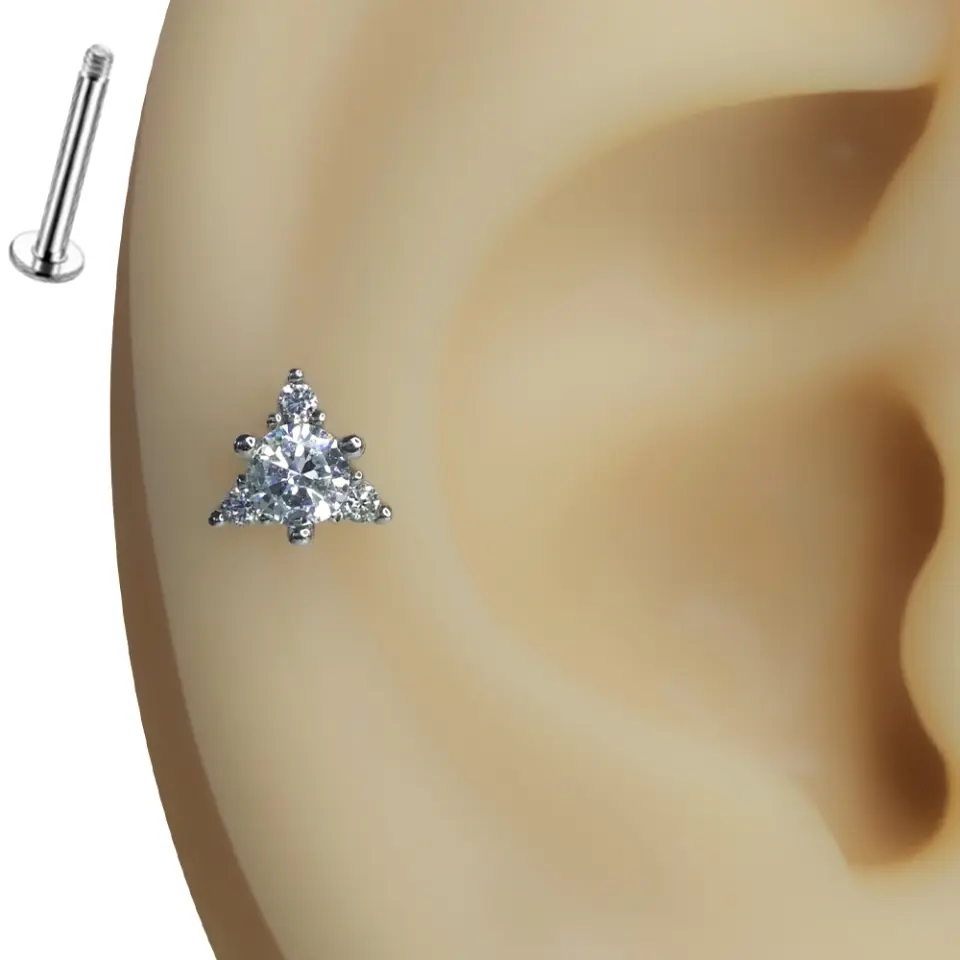 Kulakta sergilenen arkası düz flatback zirkon taşlı tragus helix kıkırdak piercing