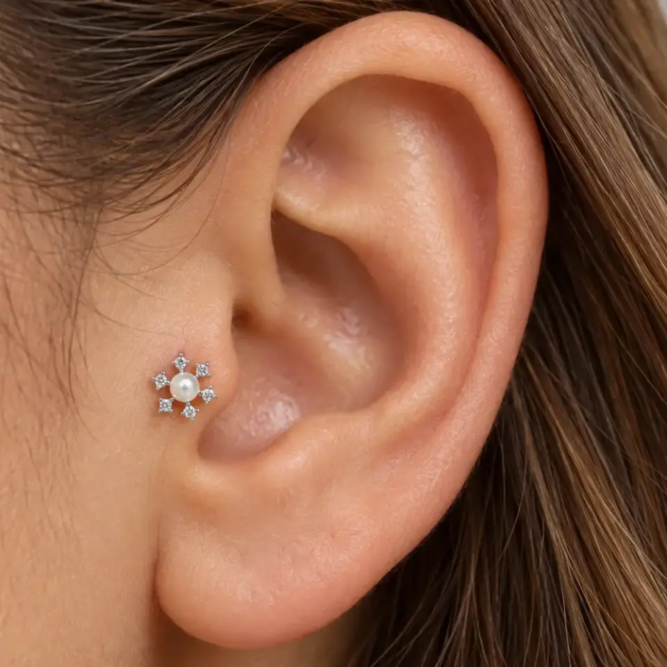 inci-tragus-piercing