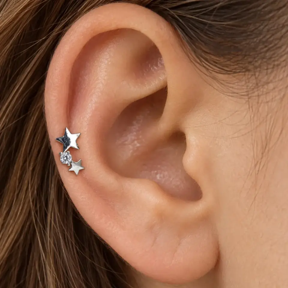 yildiz-tragus-piercing
