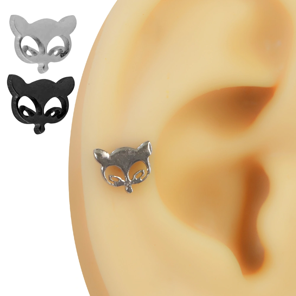 Lobe ve kıkırdak bölgesine uyumlu, taşsız tasarıma sahip siyah ve gümüş renkli kedi lobe piercing modelleri
