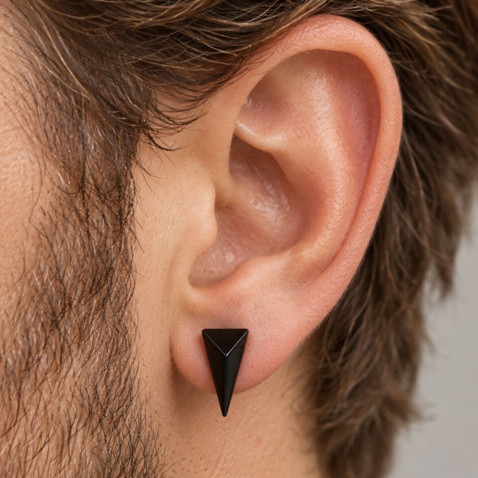 ucgen-prizma-helix-piercing