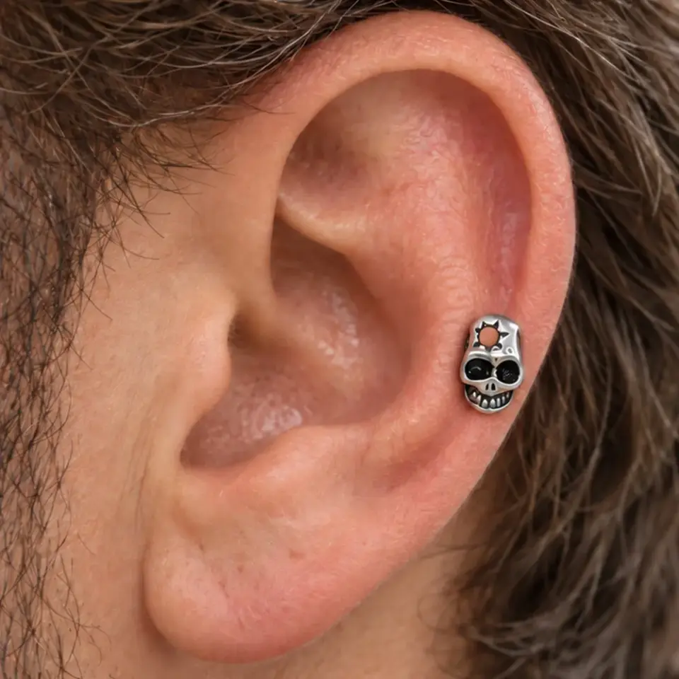 kurukafa-helix-piercing