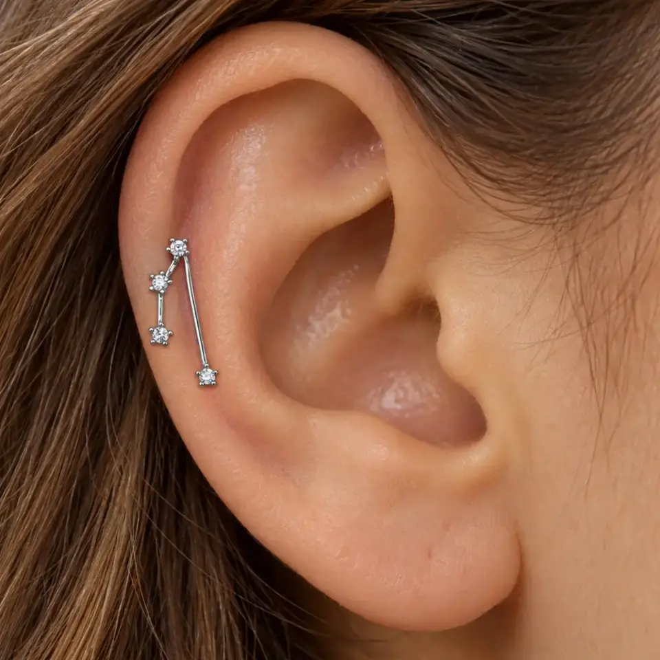 yildiz-kumesi-helix-piercing
