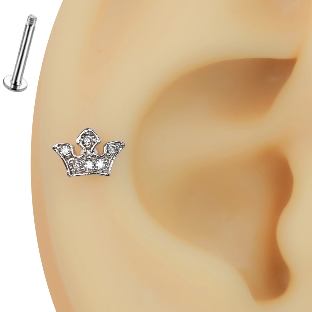 Kulak üzerinde duran şık kraliçe tacı figürlü zirkon taşlı tragus helix kıkırdak piercing