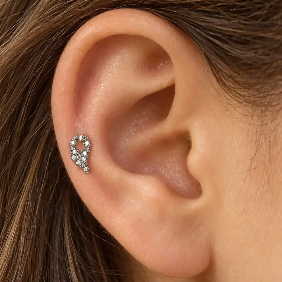 kanat-helix-piercing