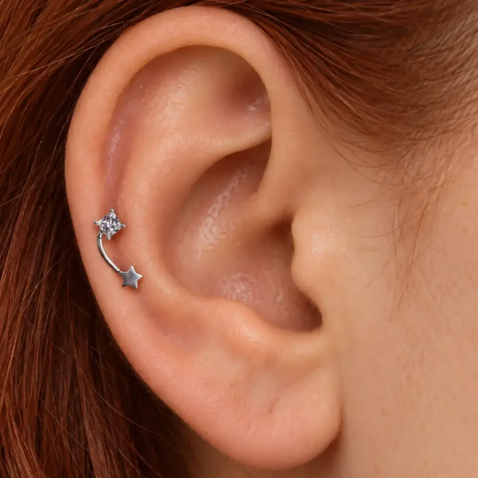kayan-yildiz-helix-piercing