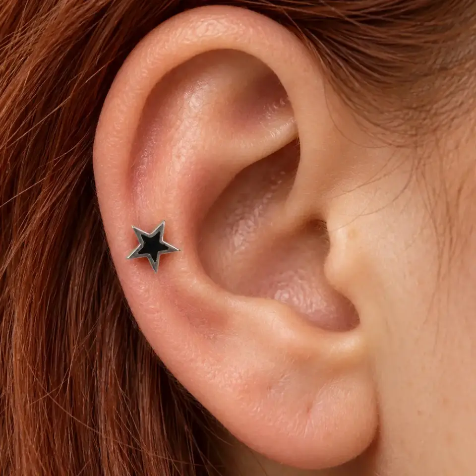siyah-gumus-yildiz-helix-piercing