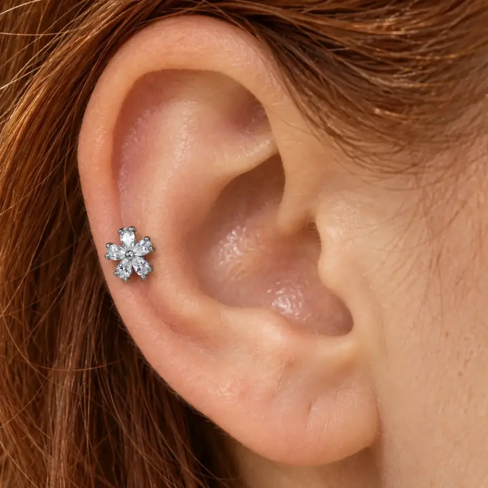 cicek-helix-piercing