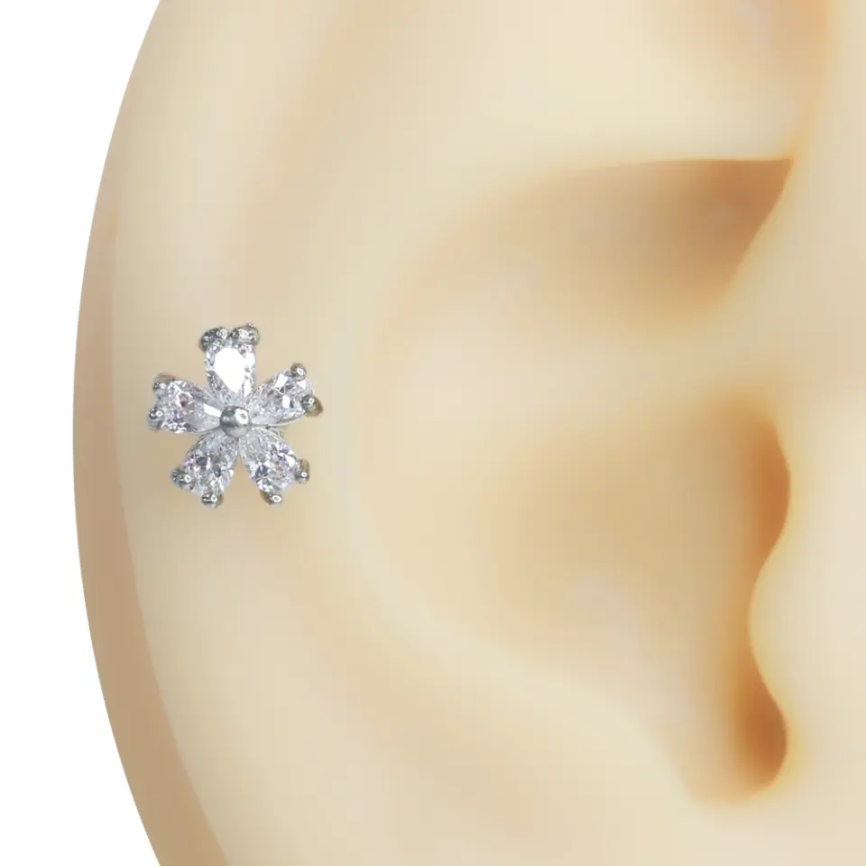 Gümüş renkli zirkon taşlı çiçek model tragus helix kıkırdak piercing renk seçenekleri ve tüm koleksiyon görünümü