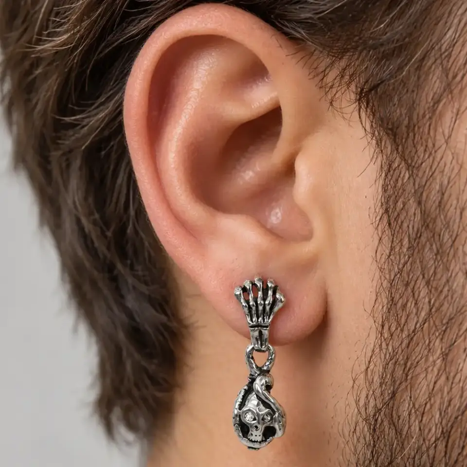 sallantili-kurukafa-lobe-piercing