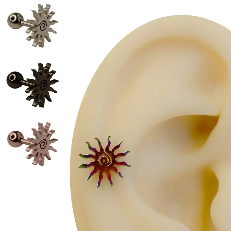 Gümüş renkli paslanmaz kıkırdak helix piercing kulak üzerinde duruşu