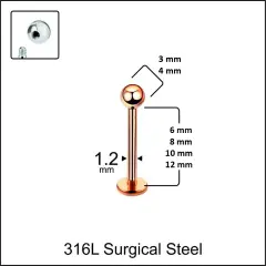 Düz tabanlı rose renkli kıkırdak piercing ve bar detayı.